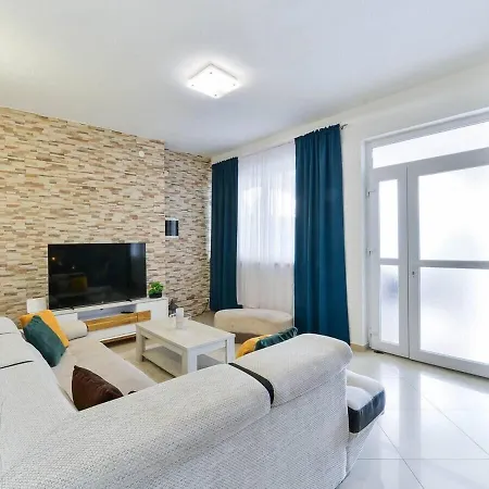 Vikendica House Chill